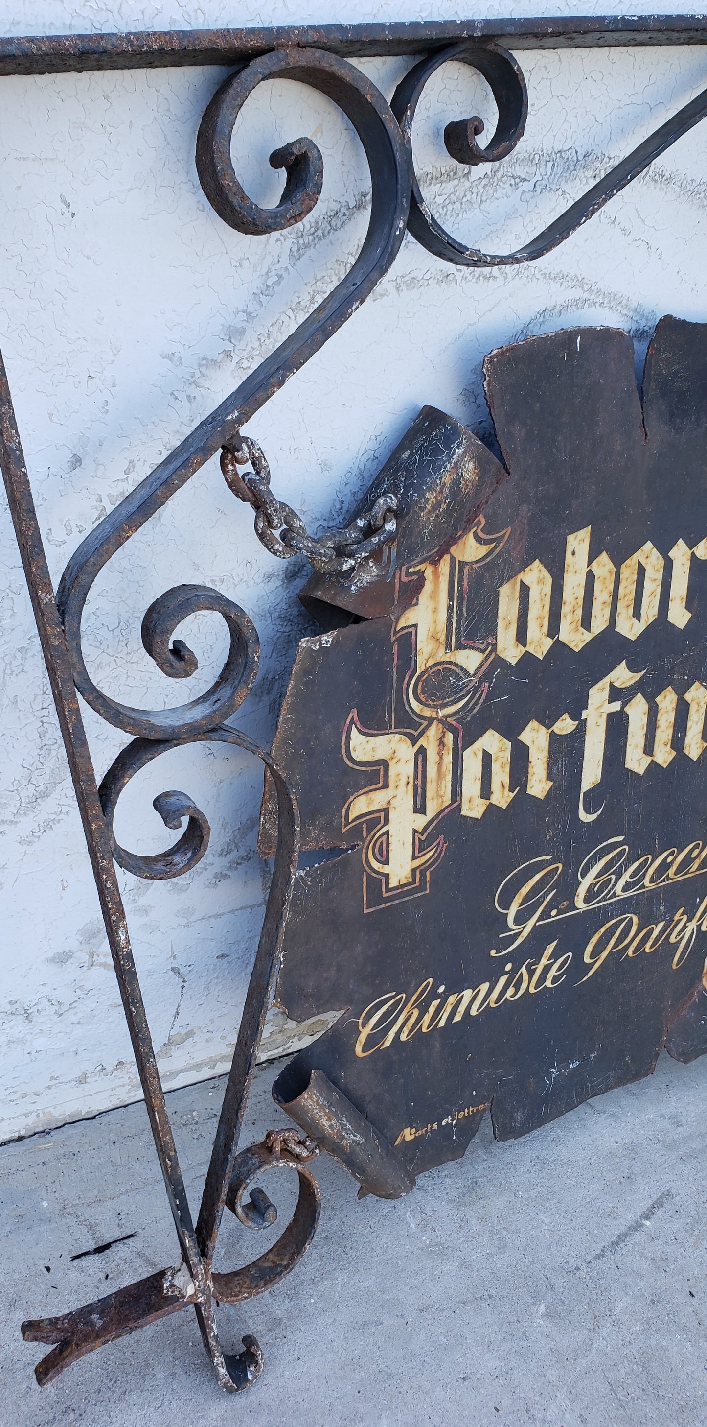Parfumerie Sign