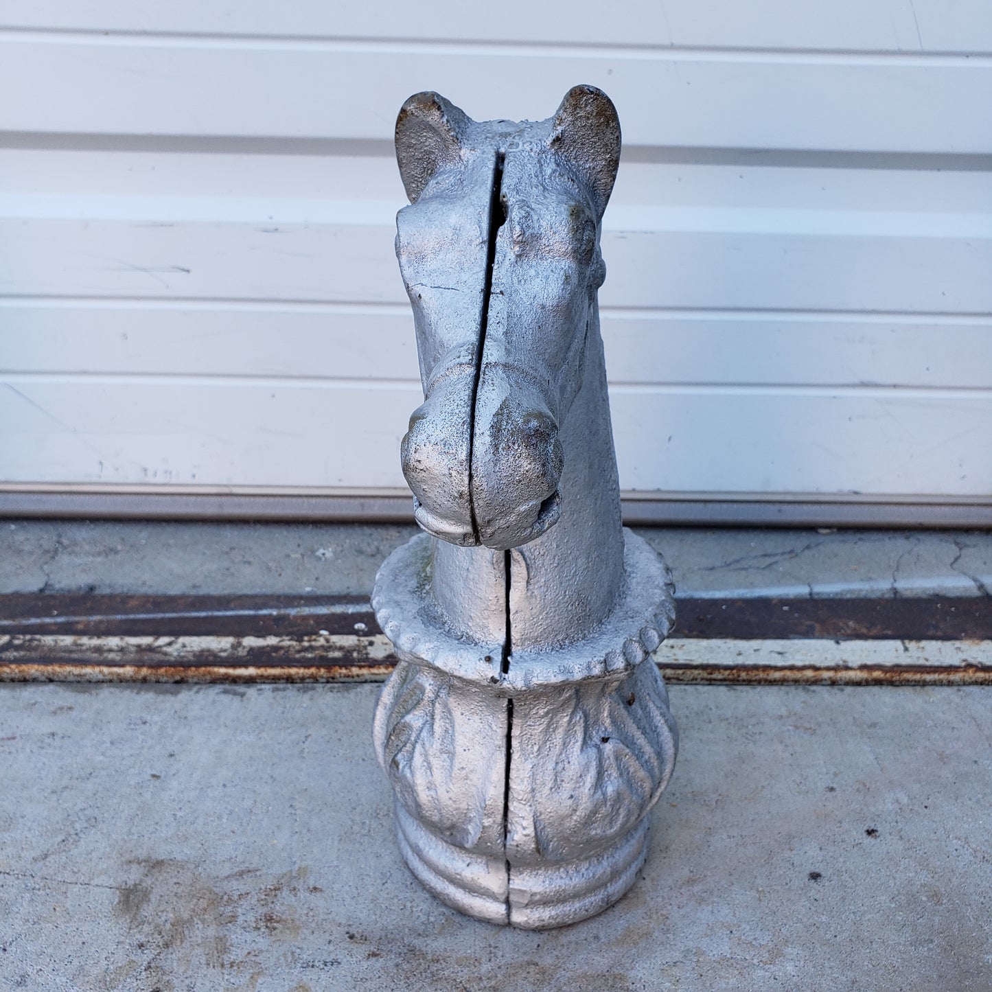 Decorative Canadian Iron Horse Hitching Post Cap