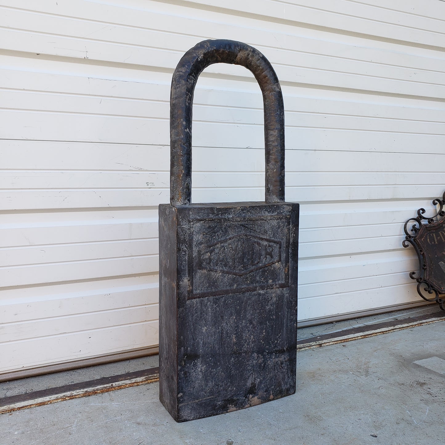 Decorative Metal Taylor Lock Store Display