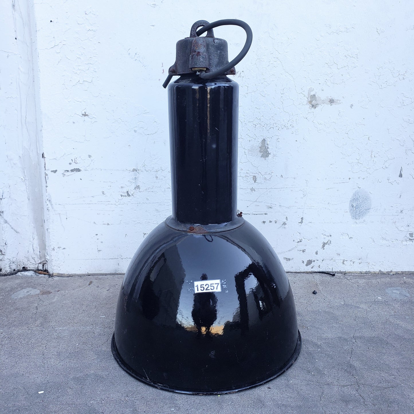 Black Porcelain Industrial Pendant Light