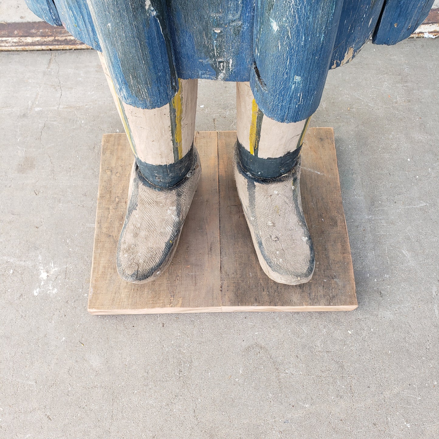 Dutch Merchant Trading Store Figure