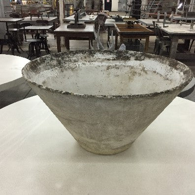 Bowl, White/Gray 28" diam,