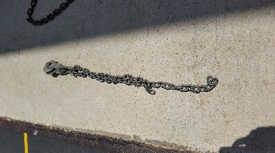 Pulley with galvanized chain