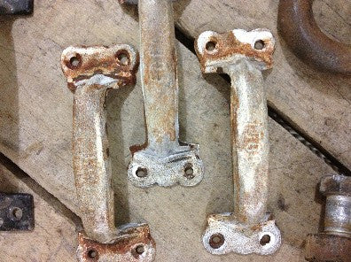 Handle, metal