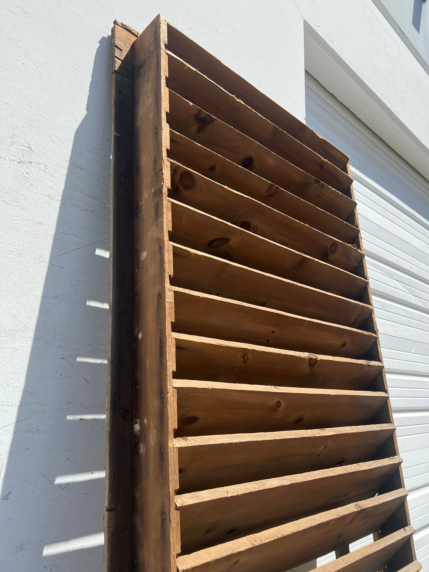 Tall Tobacco Barn Vent