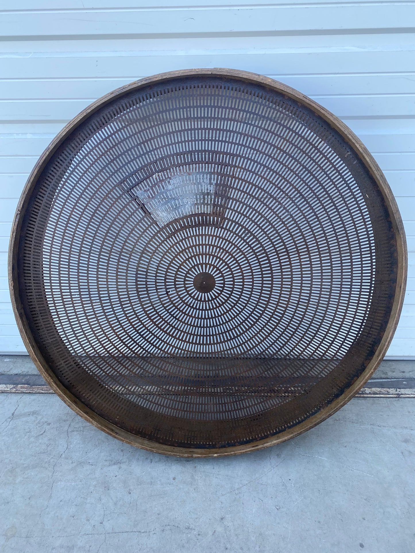Large Round Sieve