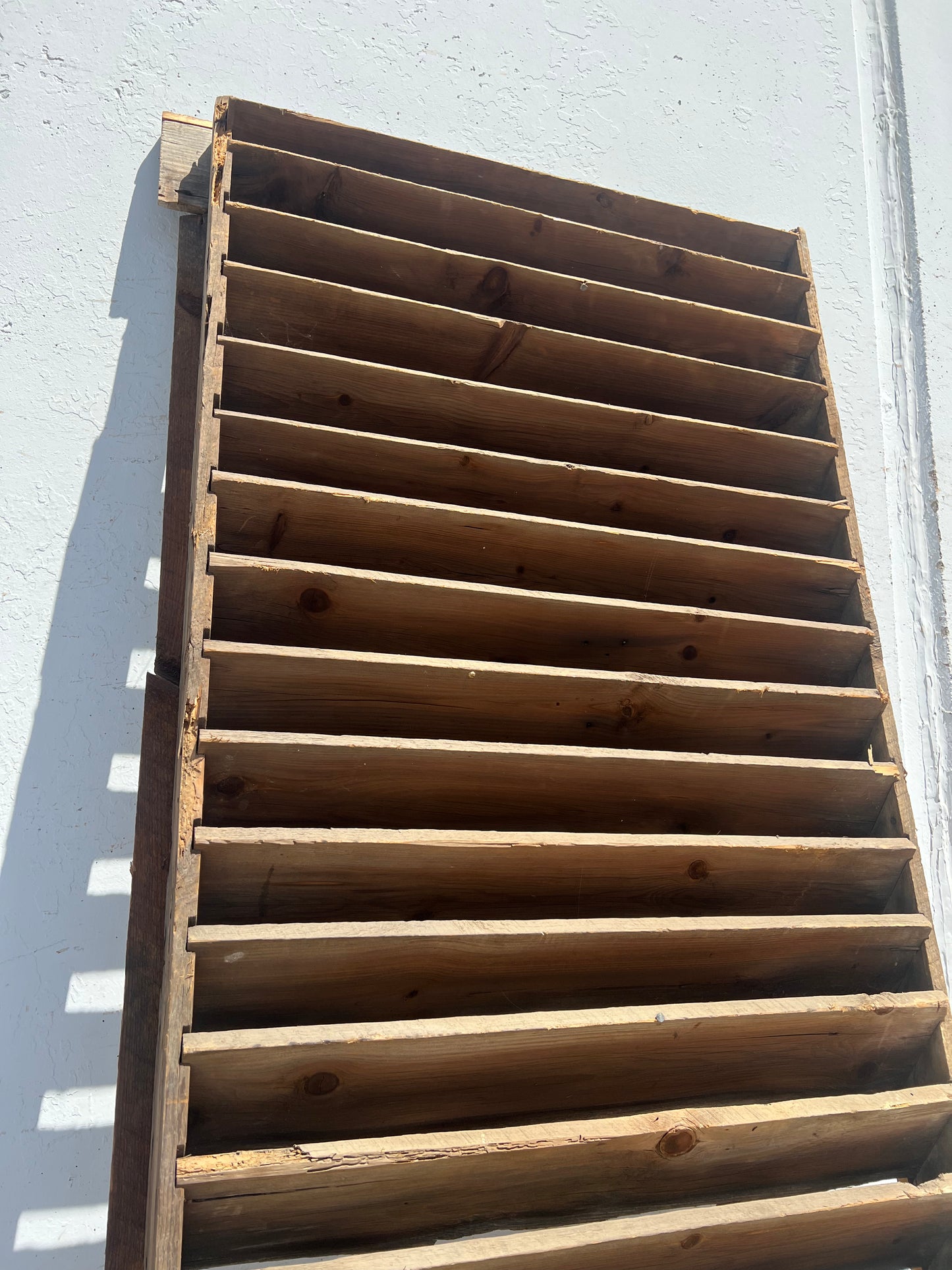 Tall Tobacco Barn Vent