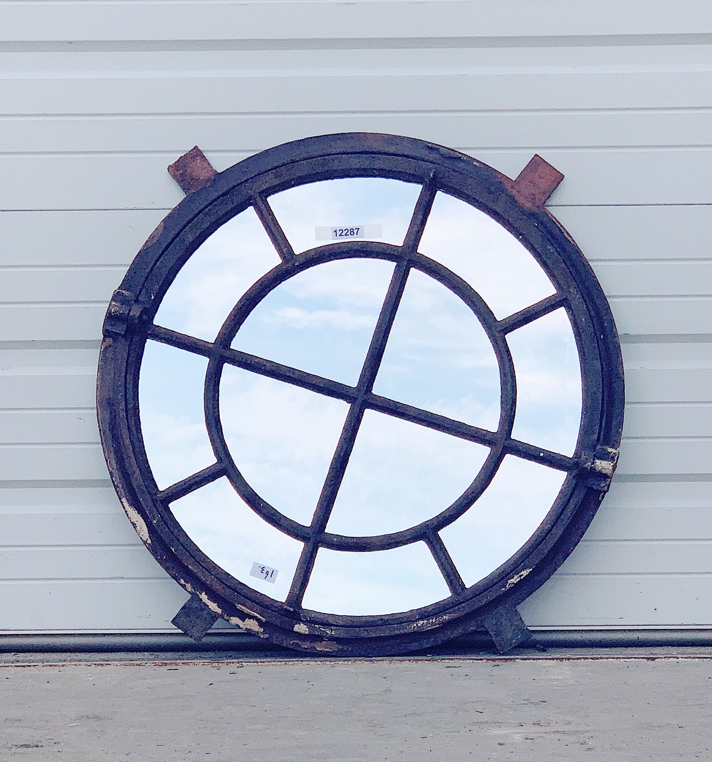 12 Pane Round Iron Mirror