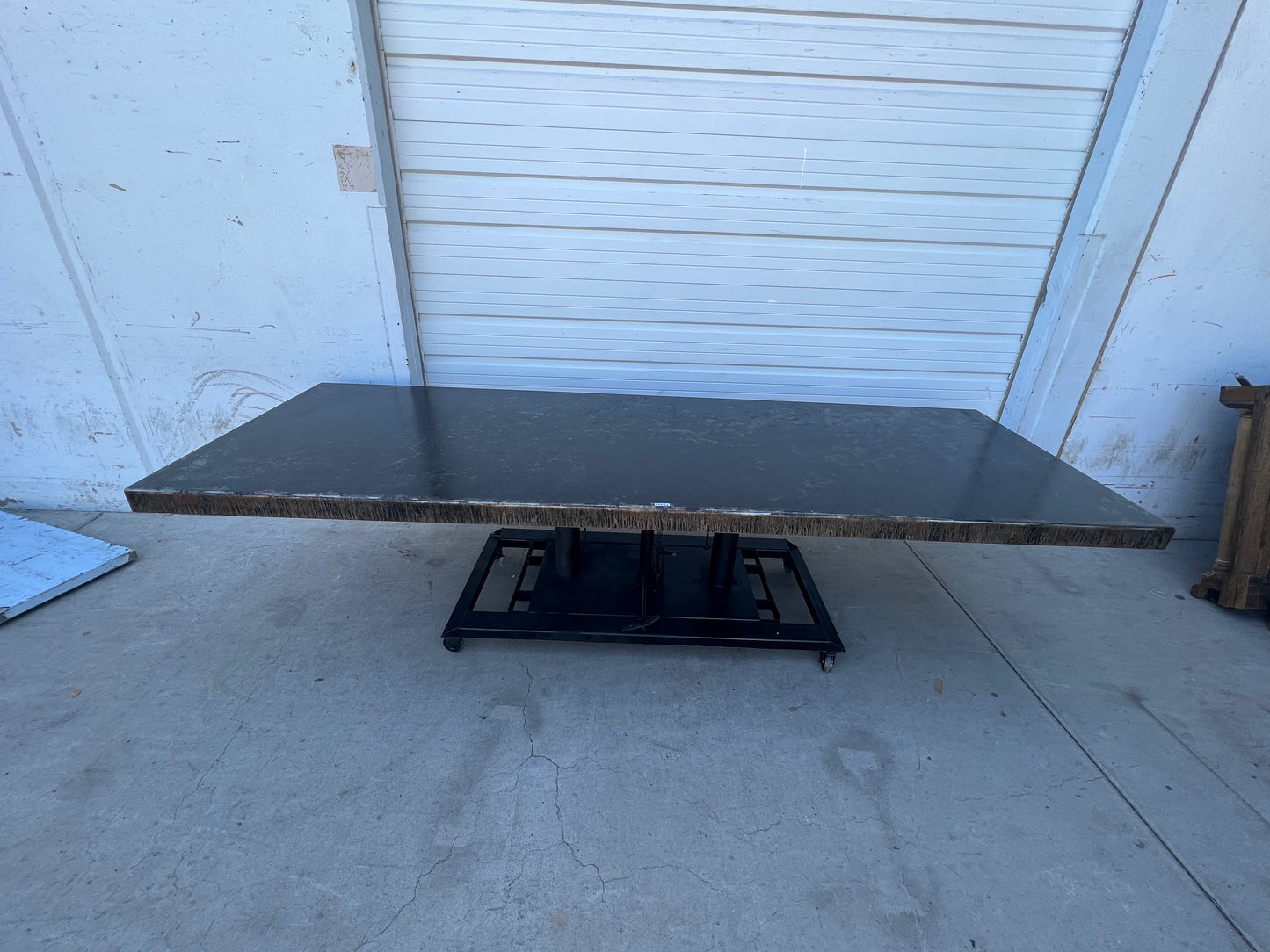 10 Ft Steel Top Table with Hydraulic Base