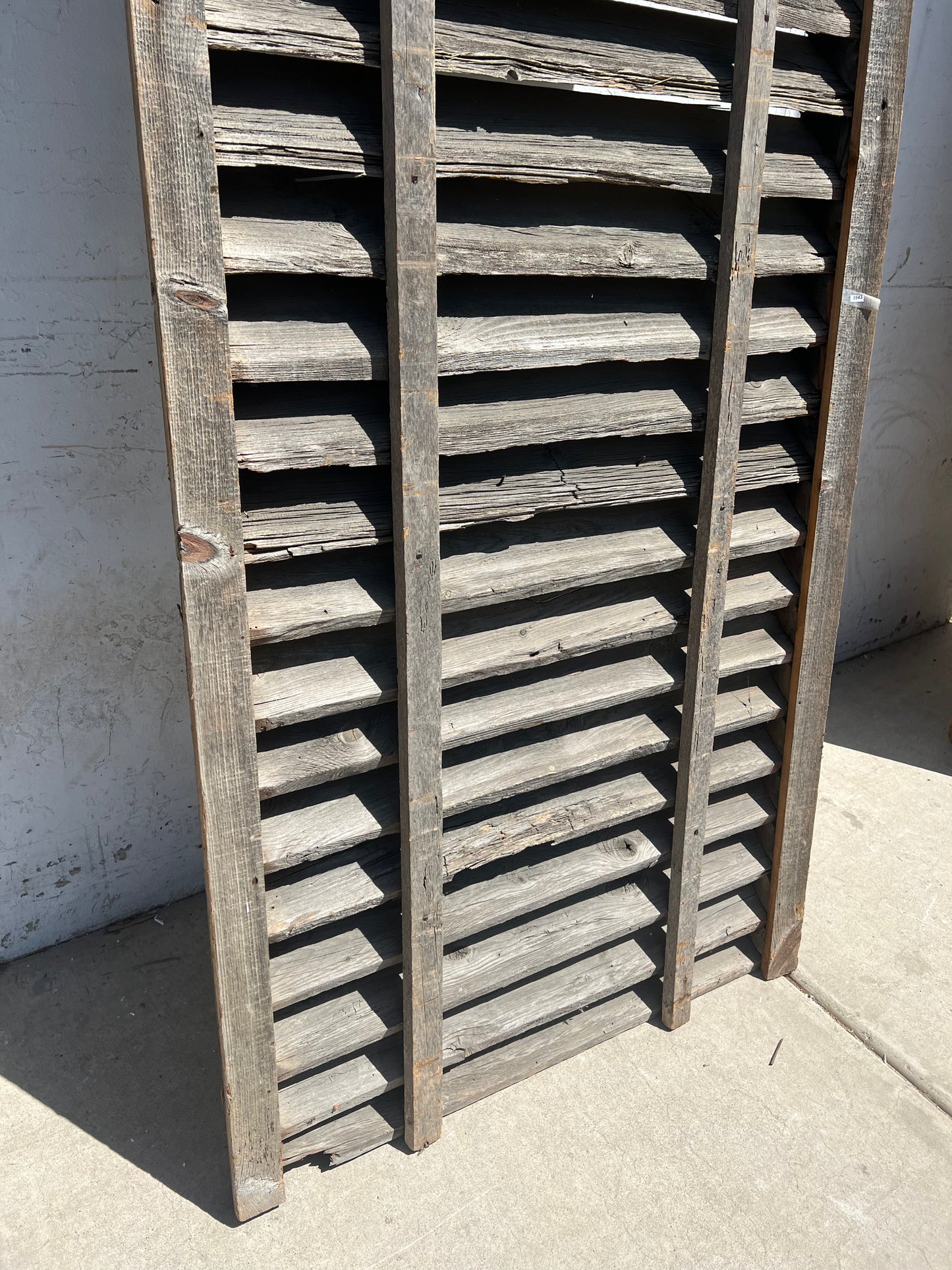 Tall Tobacco Barn Vent
