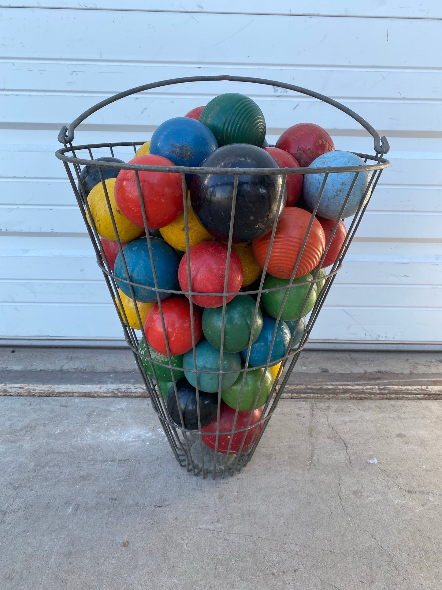 Cone Shaped Wire Basket