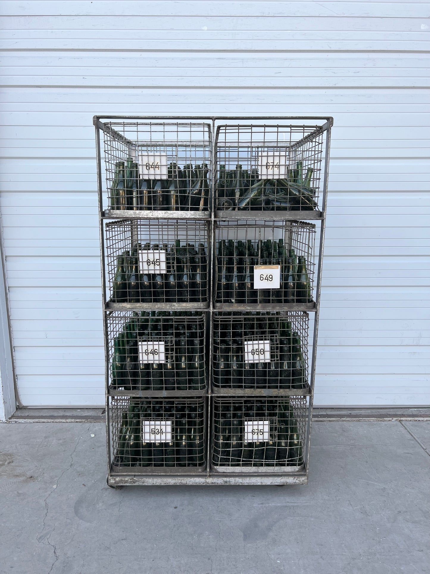 Industrial Iron Rack with 4 Shelves and Beer Bottles (J.R. D'Hollander Brouwerij)