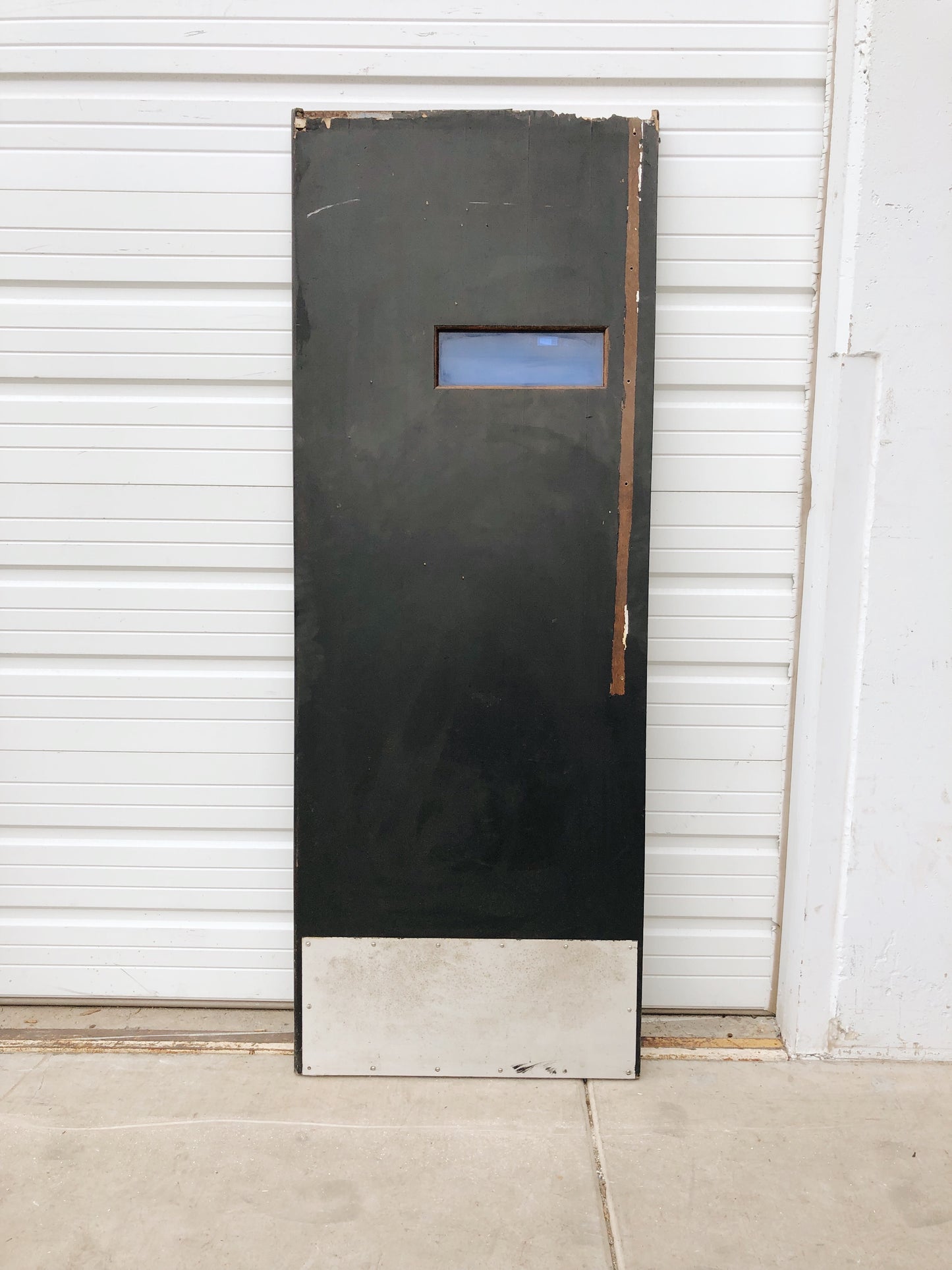 Single Theater Door