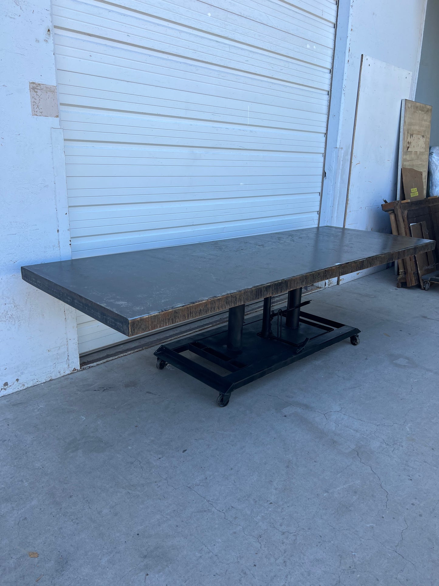 10 Ft Steel Top Table with Hydraulic Base