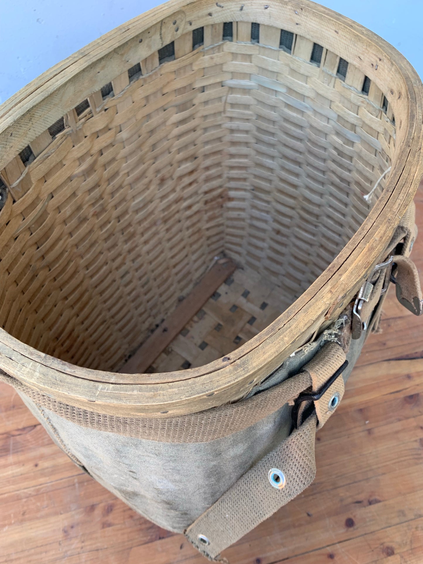 Canvas Lined Gathering Basket
