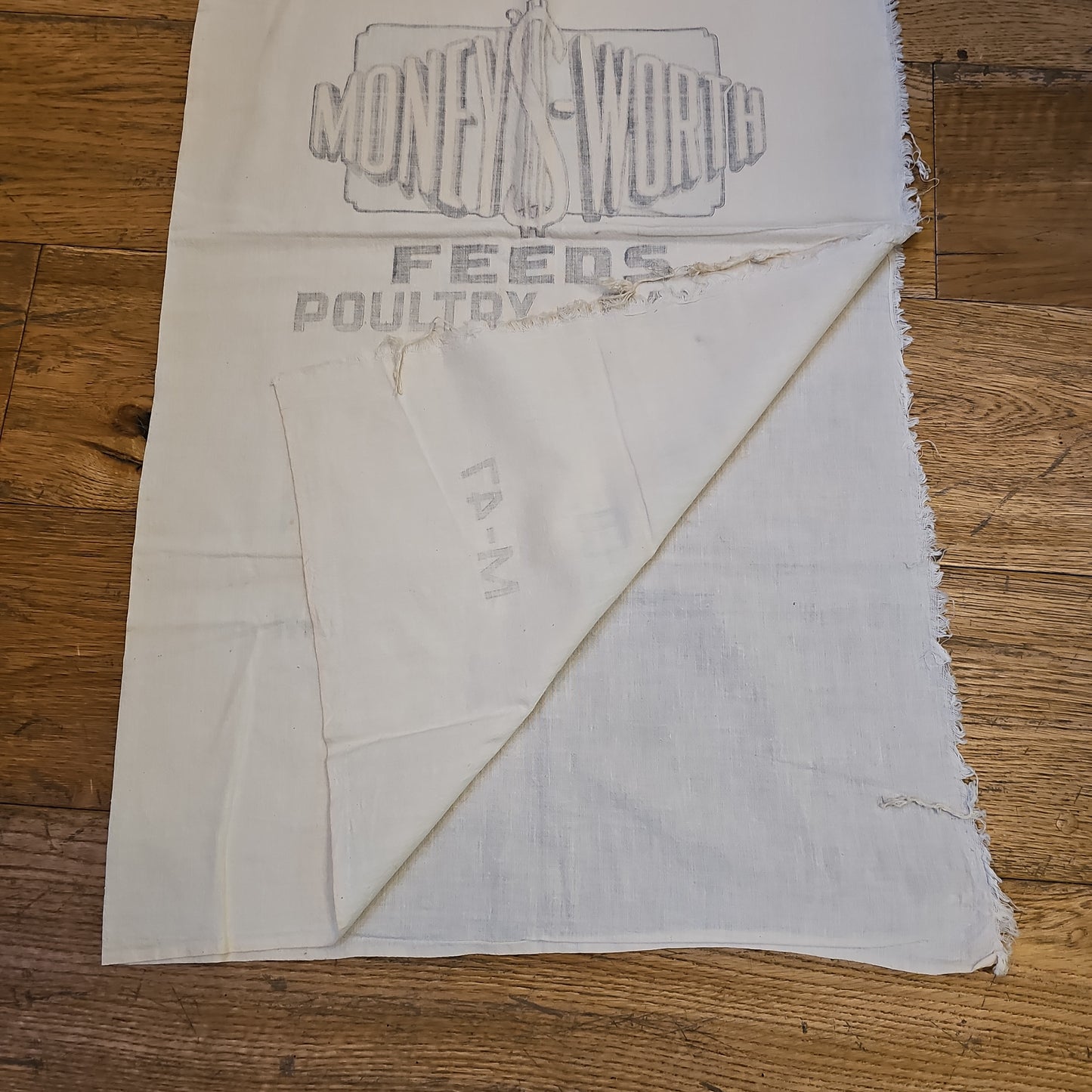 "Money's-Worth" Poultry Dairy 100 Lb. Grain Sack