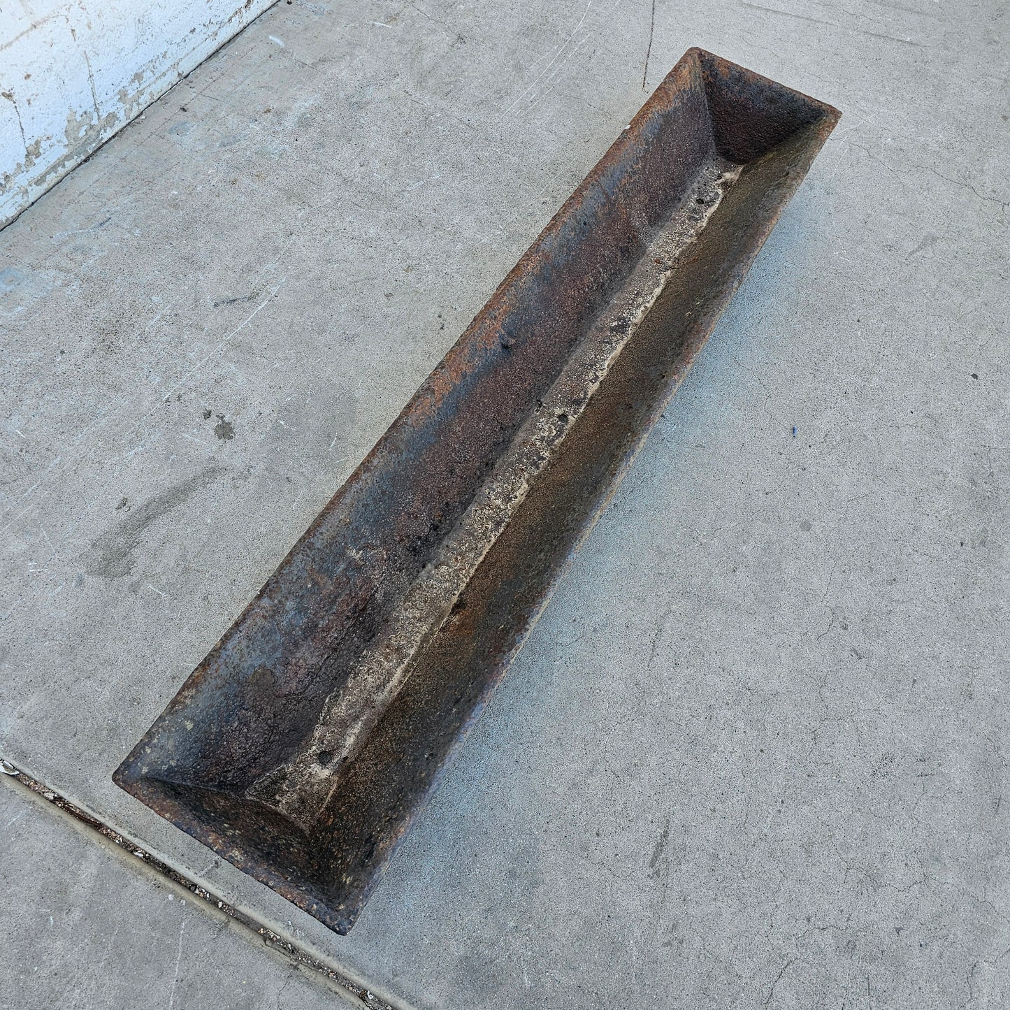 Cast Iron Feeding Trough