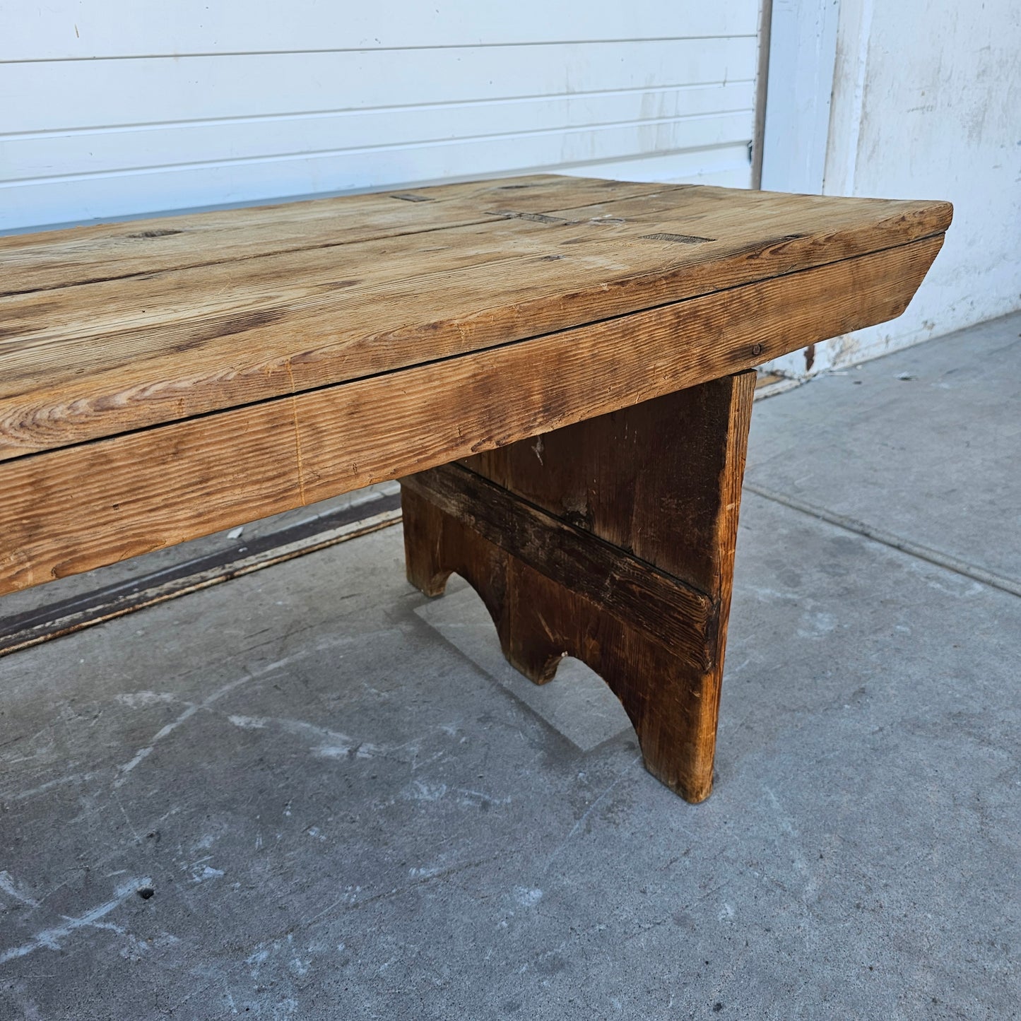 Early Bleached Top Bench