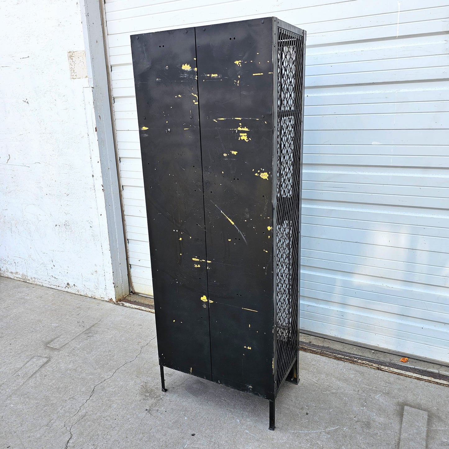 Stripped Mesh Metal Lockers