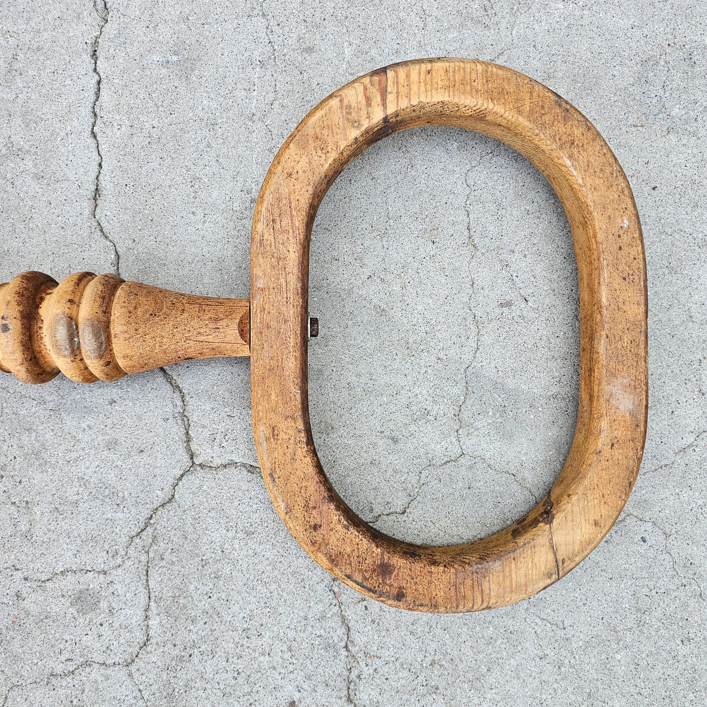 Wooden Skeleton Key Trade Sign