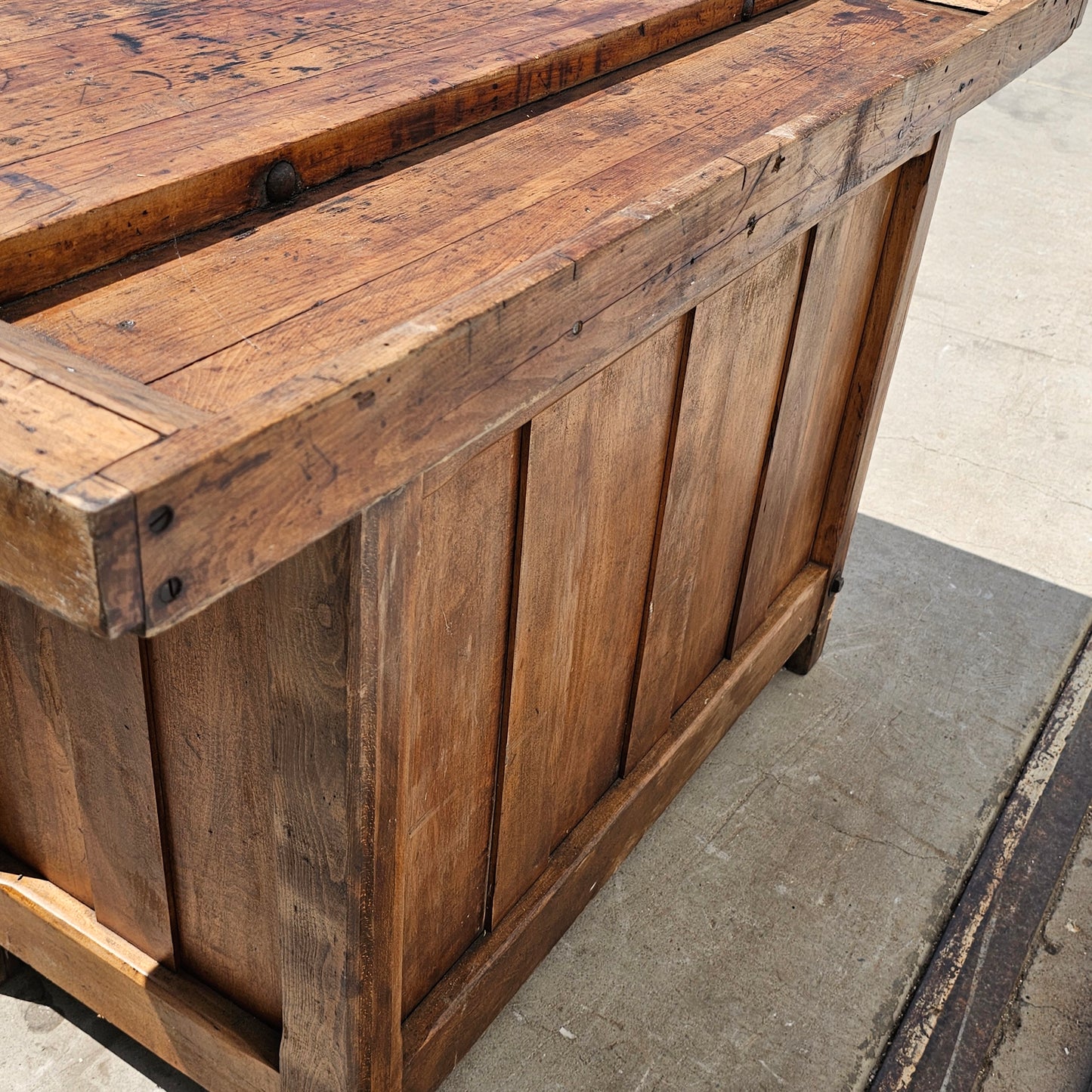 8-Drawer Antique Work Table