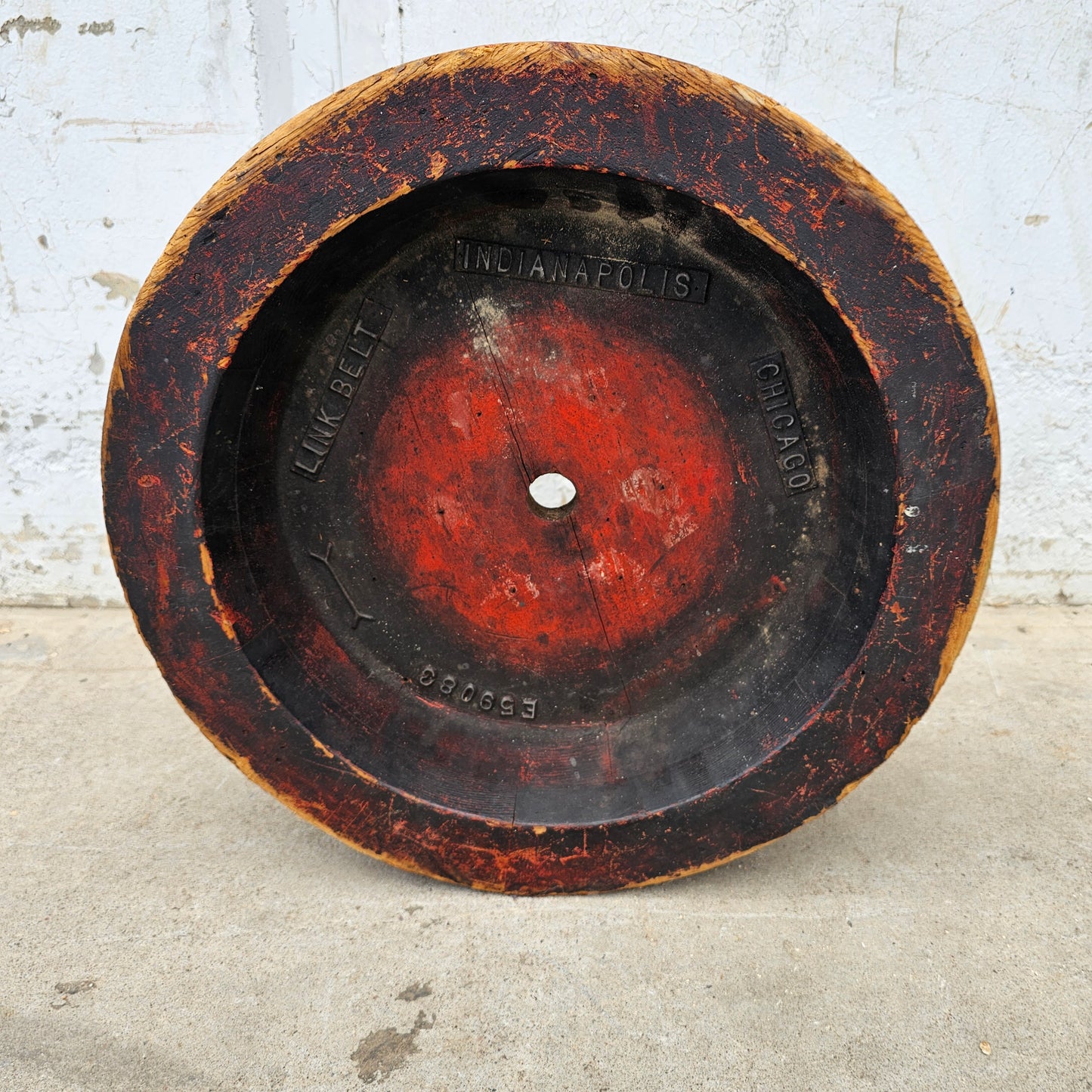 Round Industrial Wooden Mold