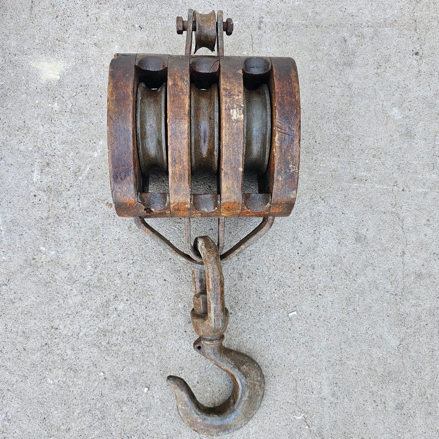 Triple Sheave Wood Block Pulley