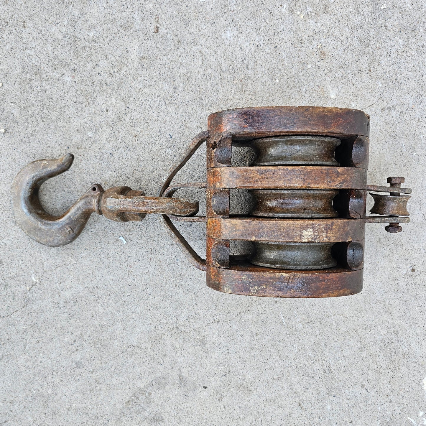 Triple Sheave Wood Block Pulley