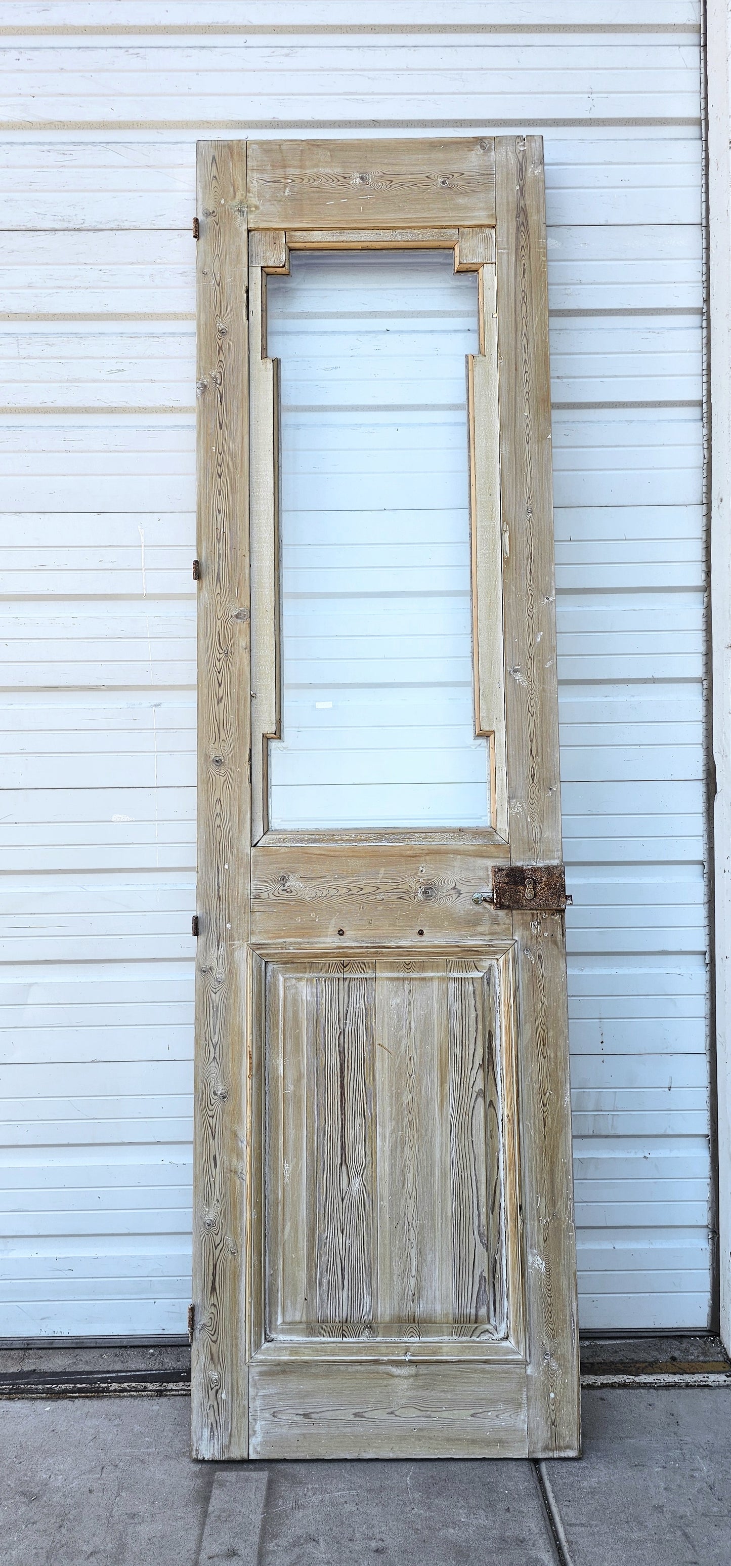 Single Carved Wood Entrance Door w/Single Lite