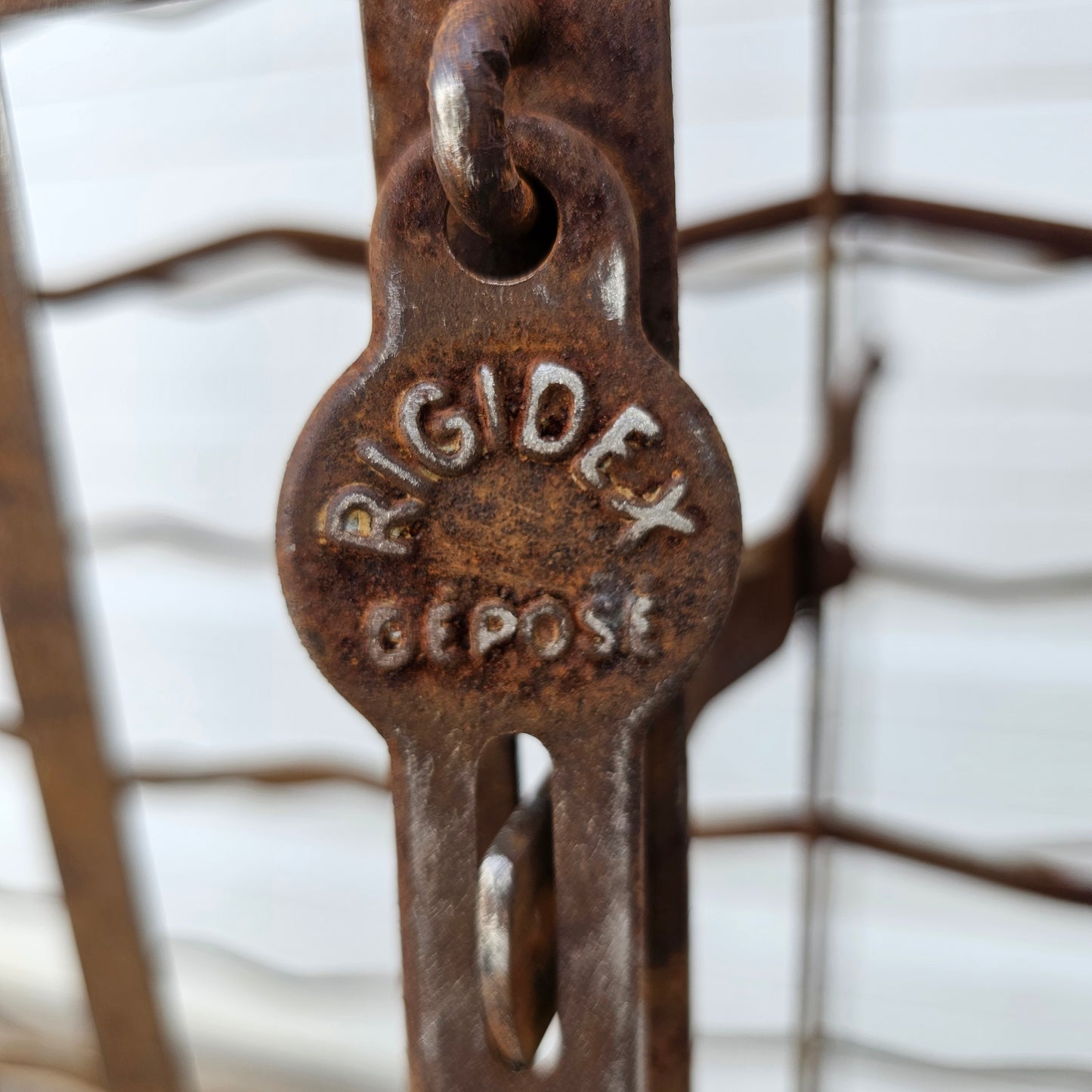 Hanging French Rigidex Wine Cage