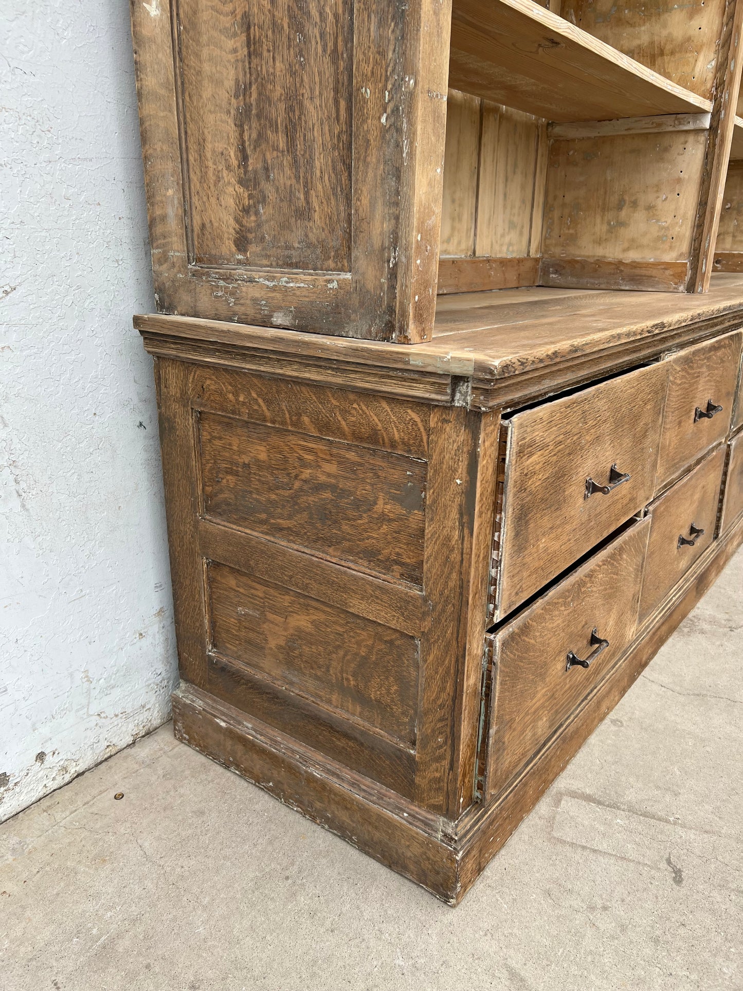 Two Piece, 10-Drawer Store Display Cabinet