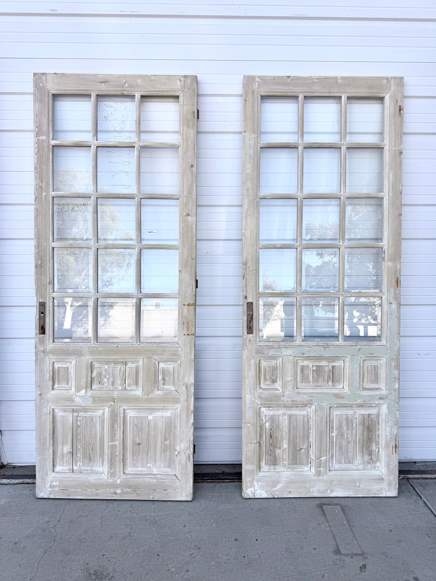 Single Washed Wood Door w/15 Lites