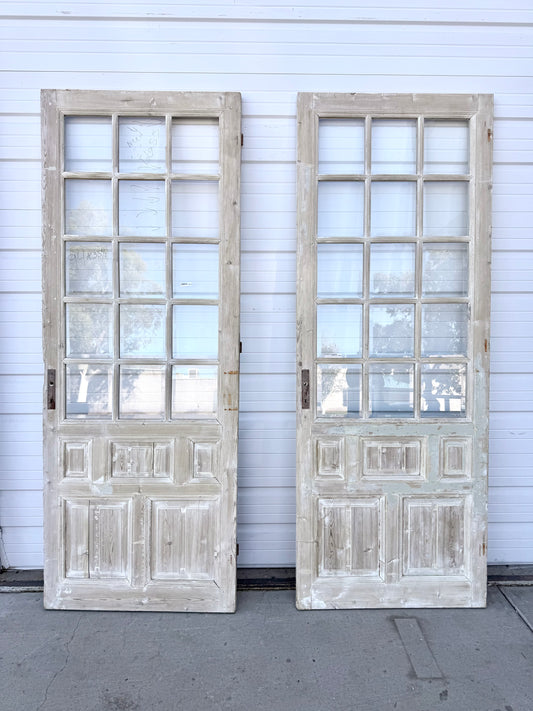 Single Washed Wood Door w/15 Lites