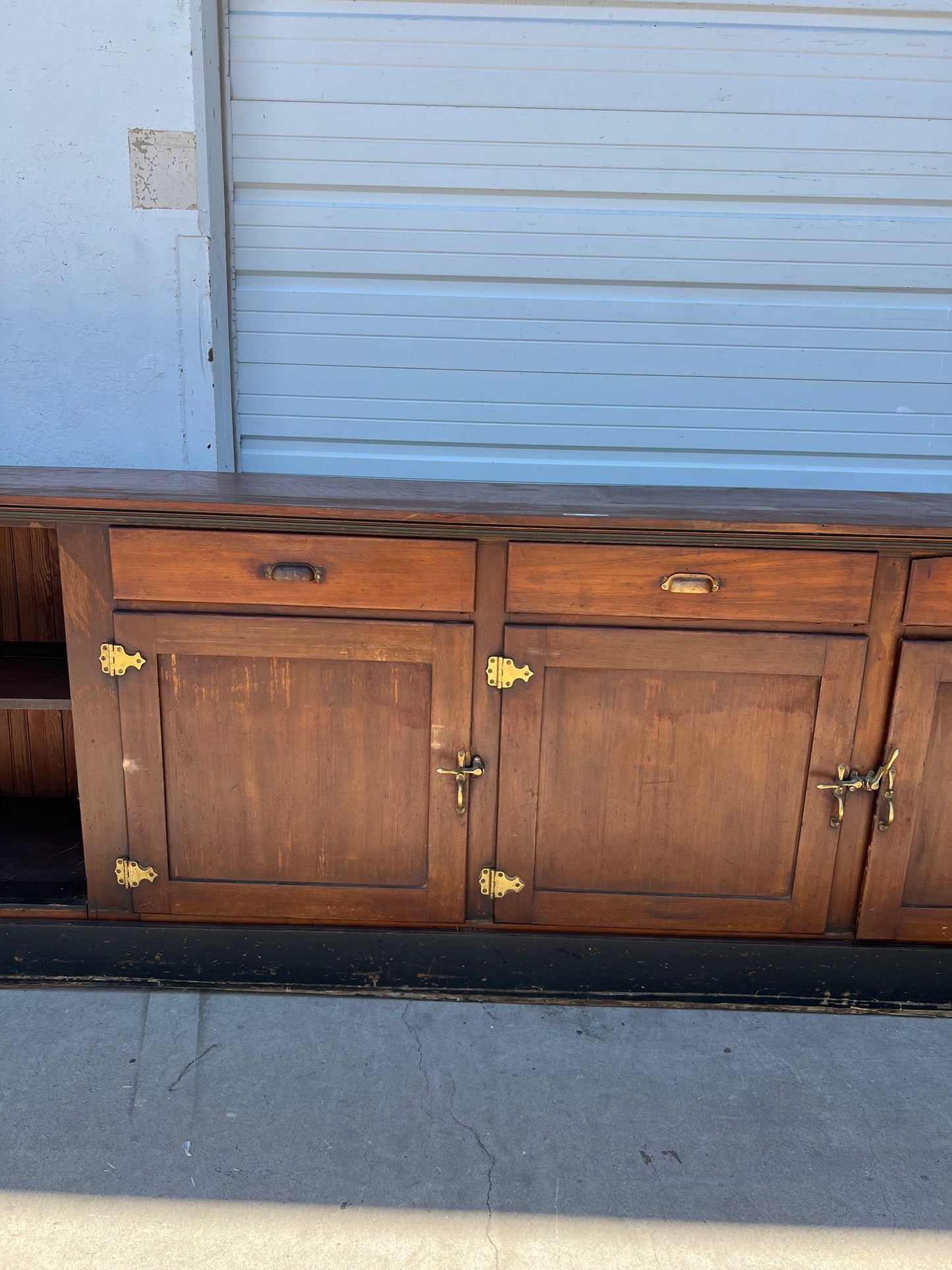 General Store Humidor Counter/Cabinet