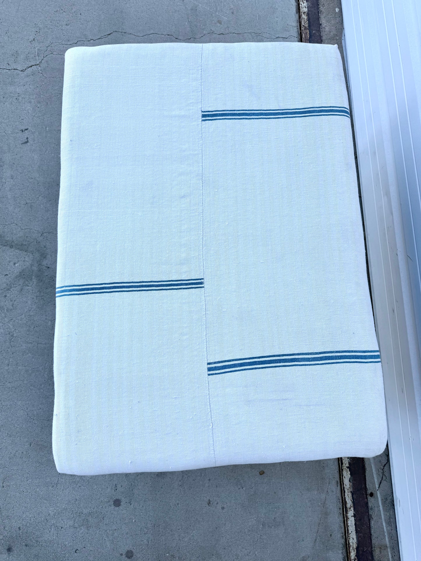 Raisin Box Ottoman with French Grain Sack Top