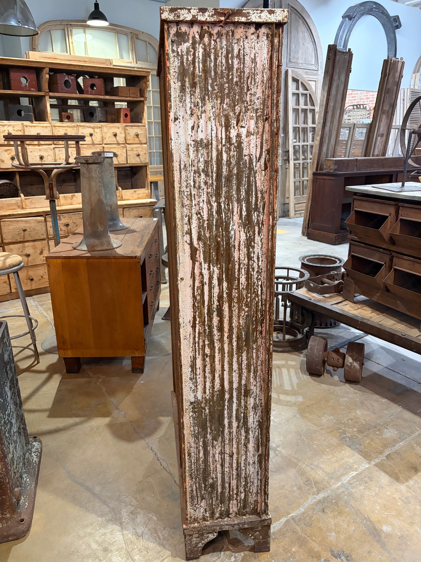 Vintage Strafor Lockers