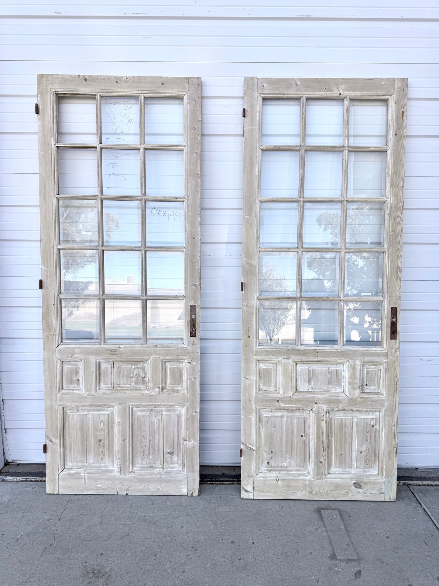 Single Washed Wood Door w/15 Lites