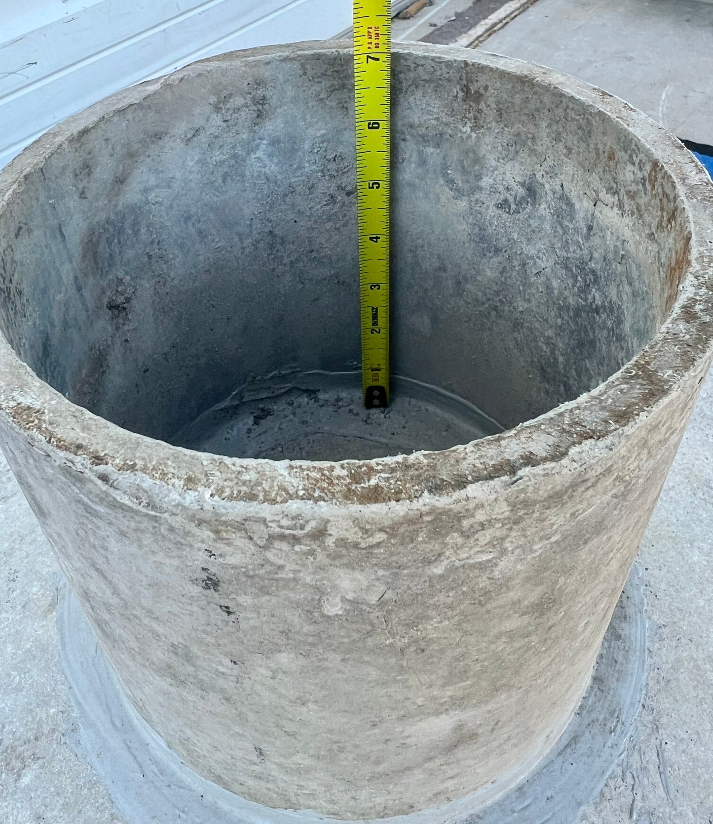 Round Willy Guhl Planter