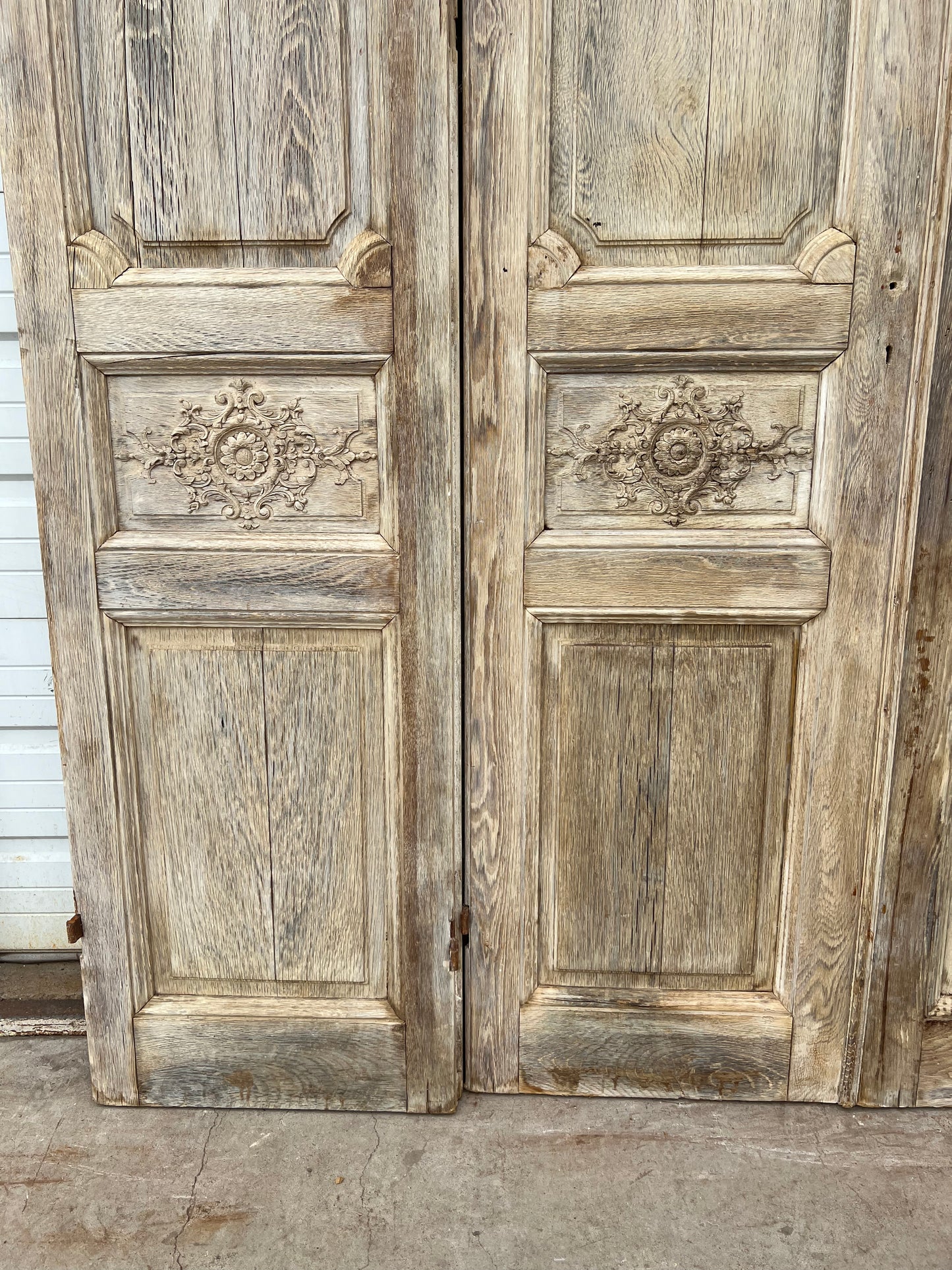 Set of 4 Washed Wood Doors w/4 Floral Panels