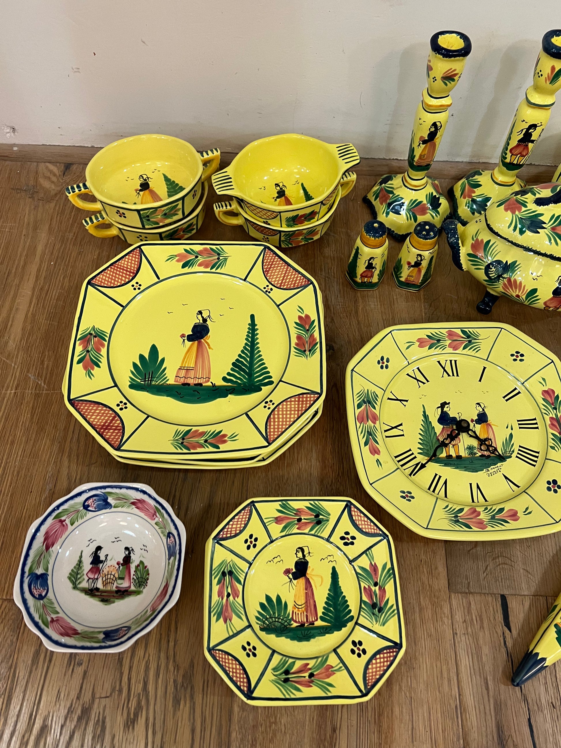 Set of Soleil Yellow Octagonal Quimper Dinnerware – Antiquities Set of Soleil Yellow Octagonal Quimper Dinnerware – Antiquities