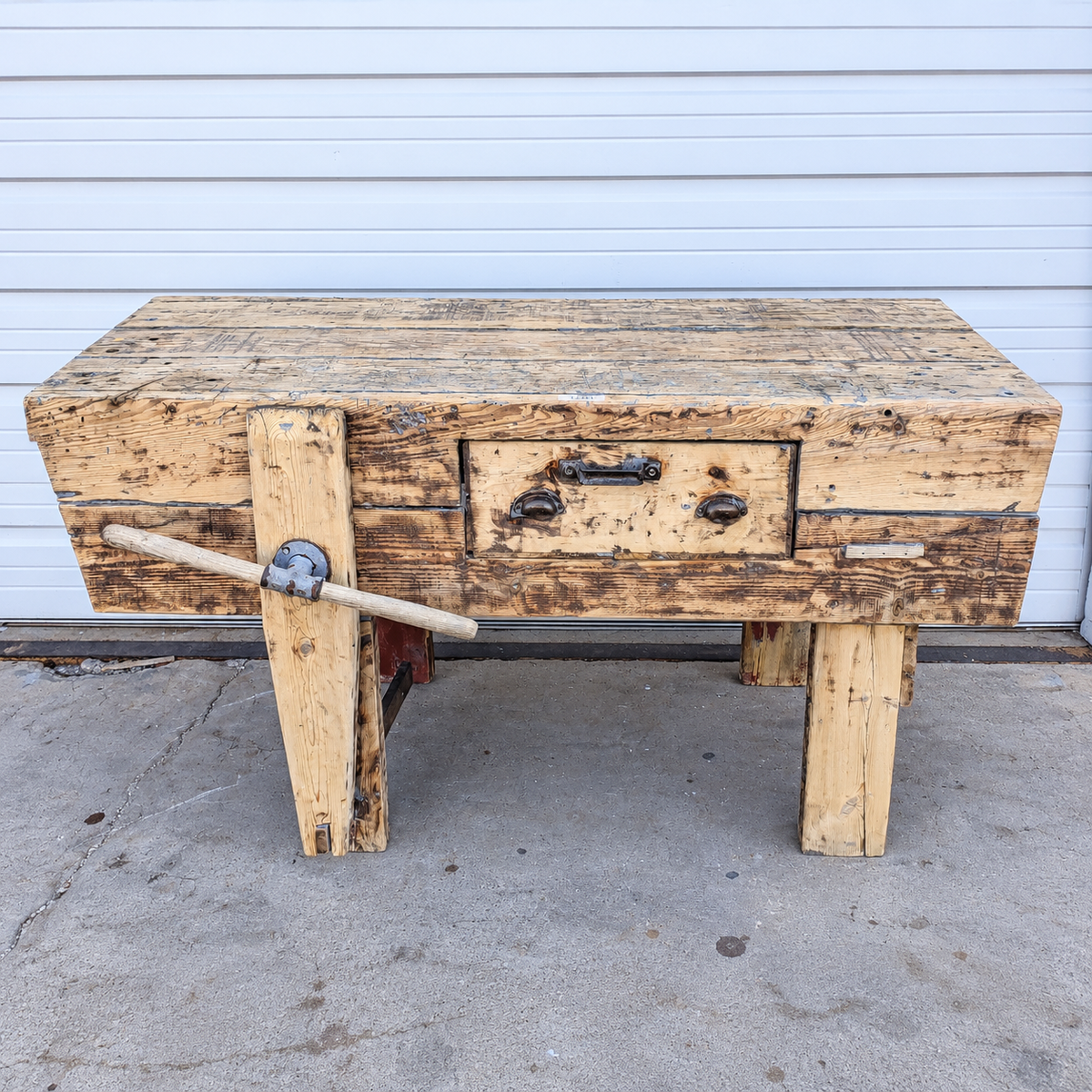 Stripped Grey Work Table with Vise