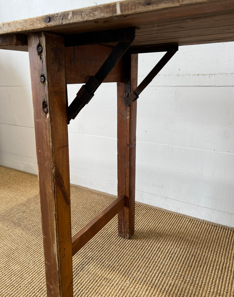 French Vineyard Folding Table