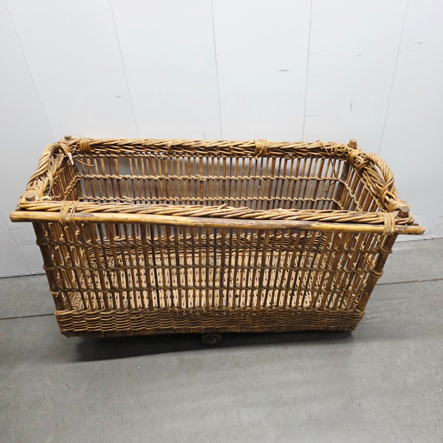 French Market Basket on Wheels