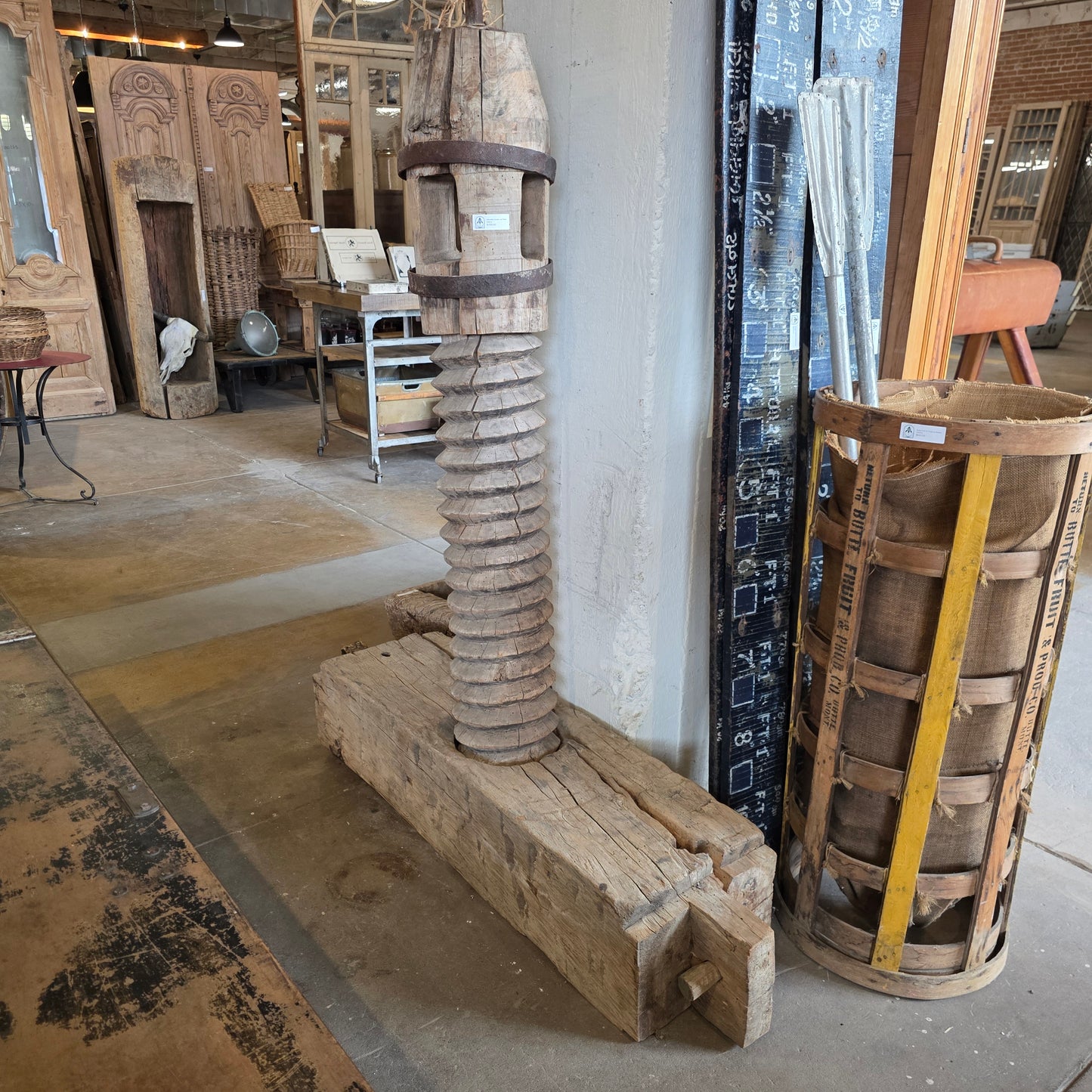 Large Industrial Wooden Screw with Base (Decor)