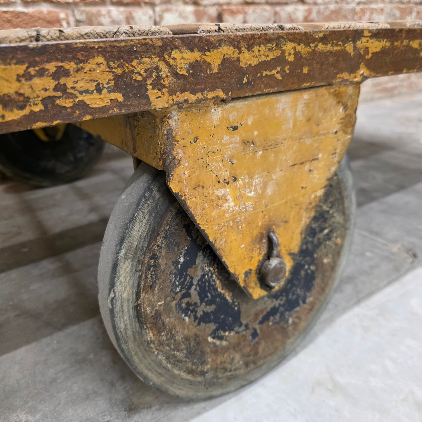 Luggage Trolley/Coffee Table