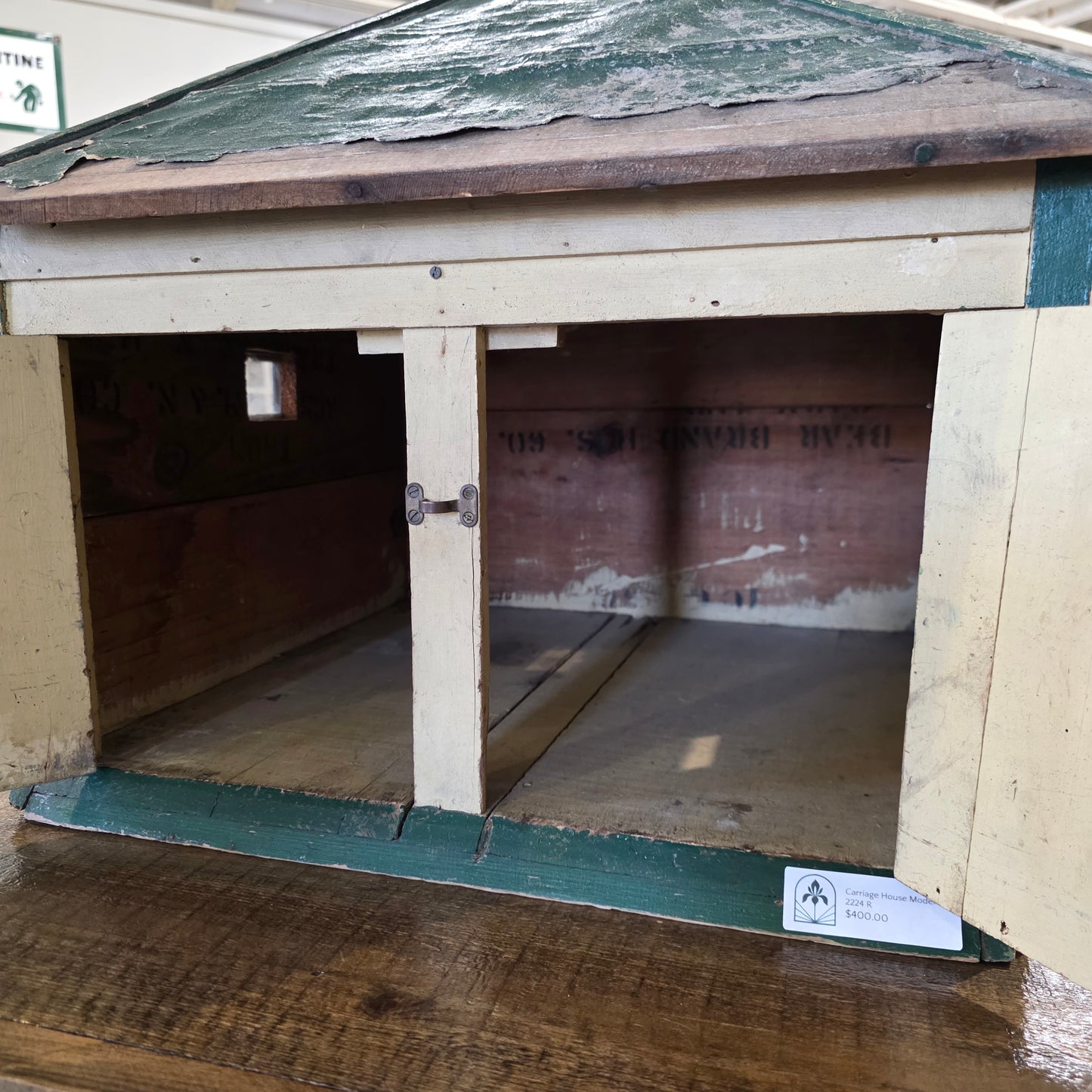 Decorative Architectural Garage/Carriage House Model