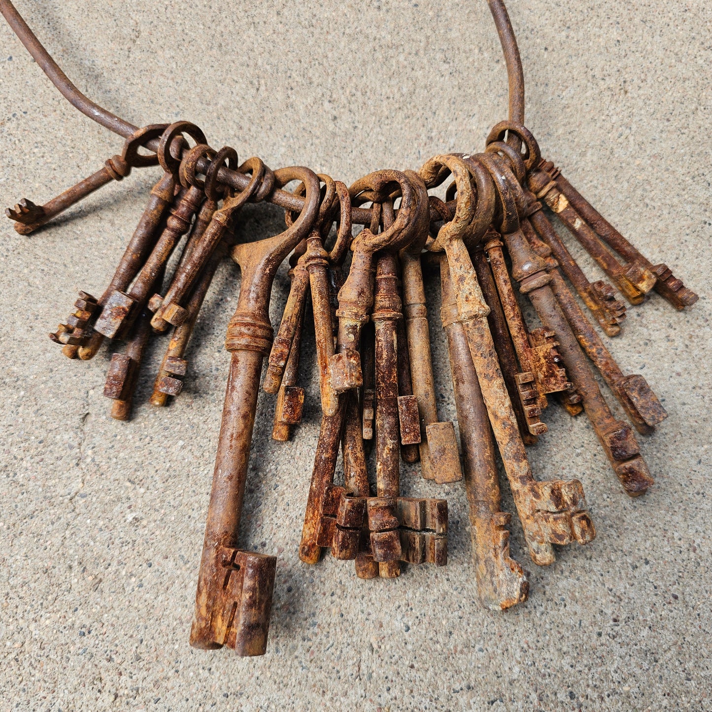 Ring of Rusty Skeleton Keys