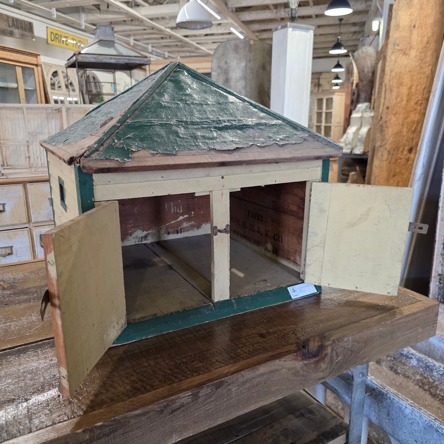 Decorative Architectural Garage/Carriage House Model