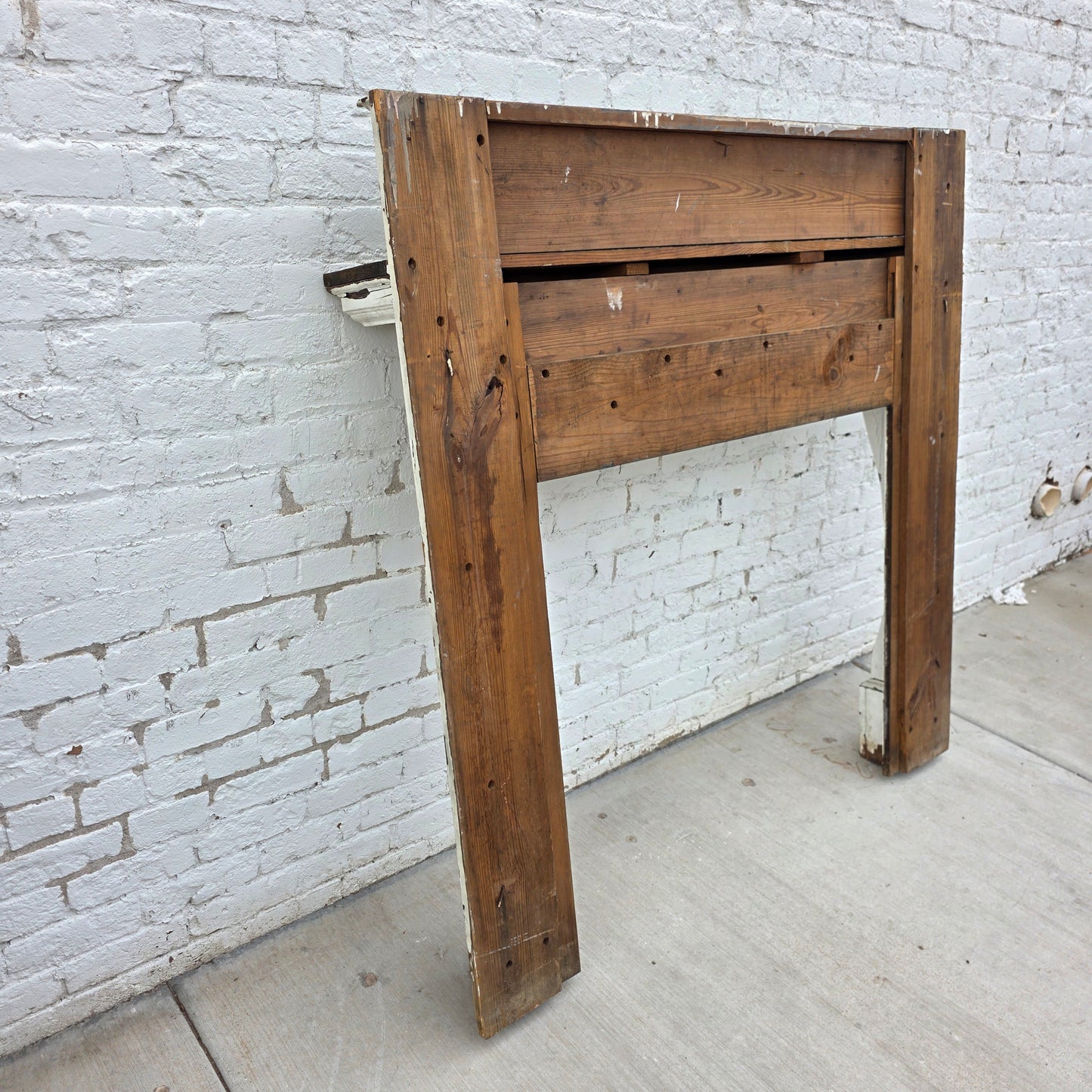 Chippy Farmhouse Mantel