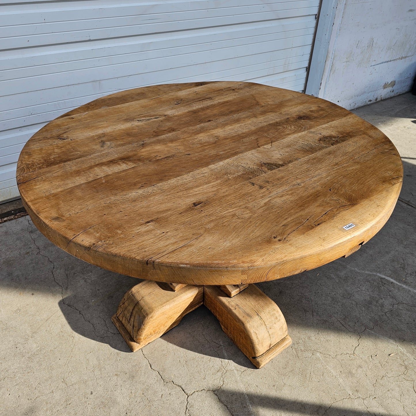 Round Dutch Dining Table